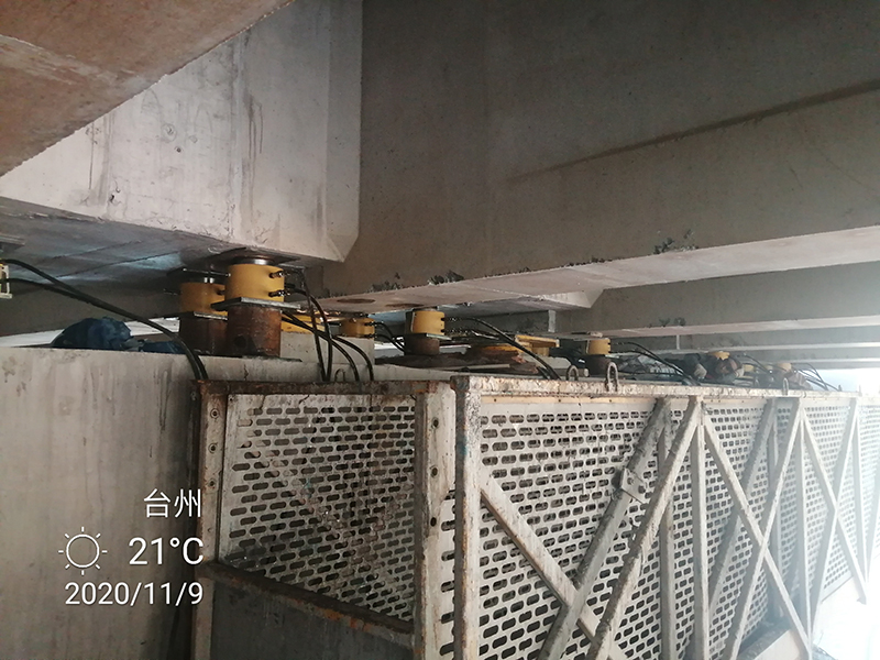 同步顶升d.jpg